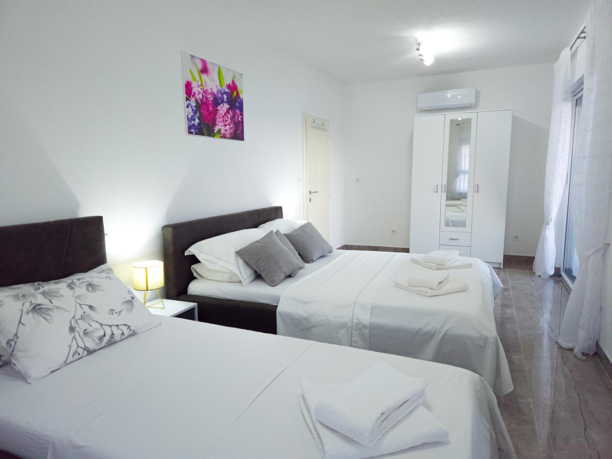 Modern Villa With Jacuzzi, Beautiful Sea View, Near Split! Villa 36A Podstrana Zewnętrze zdjęcie